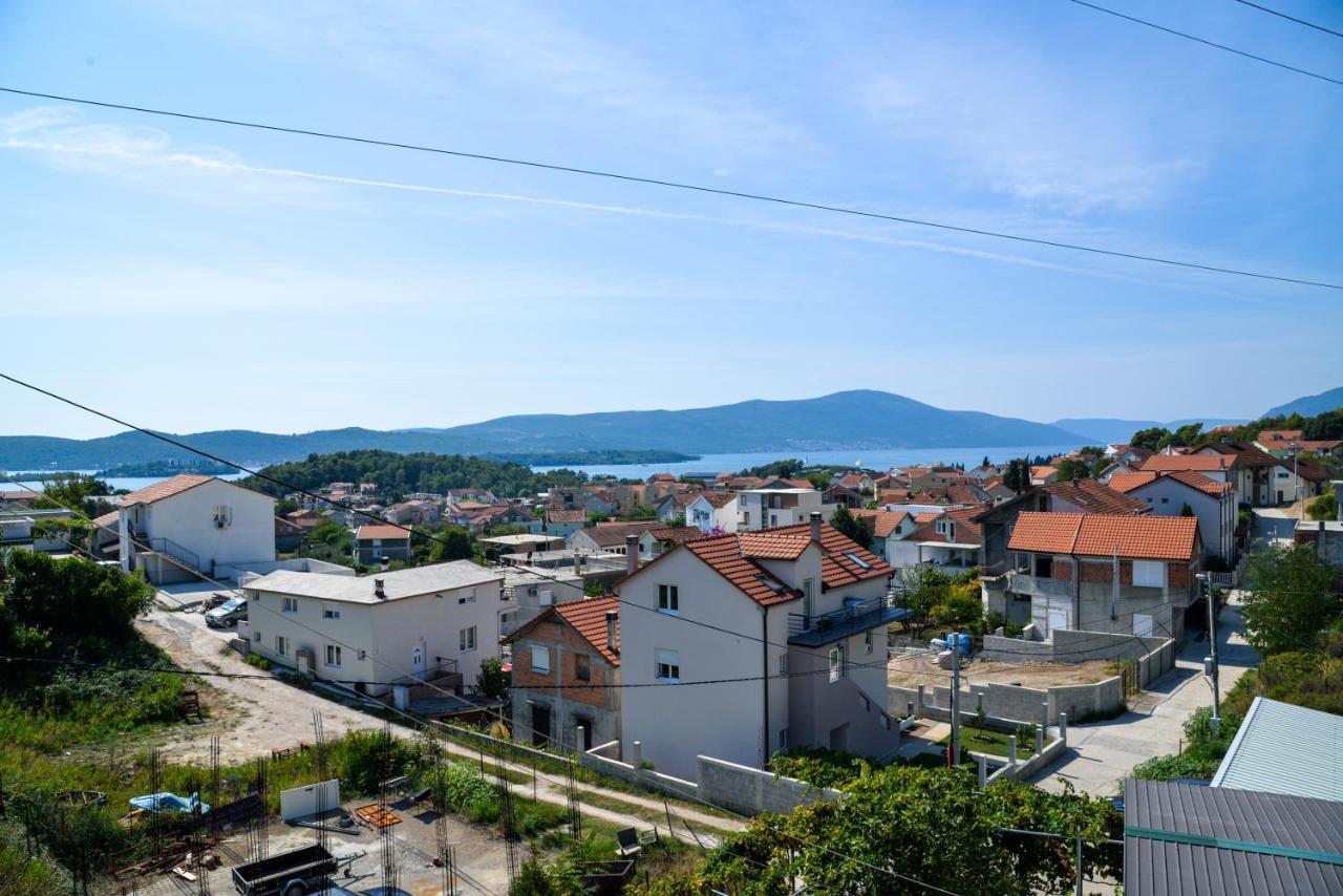 Guest House Ivana Tivat Exterior photo