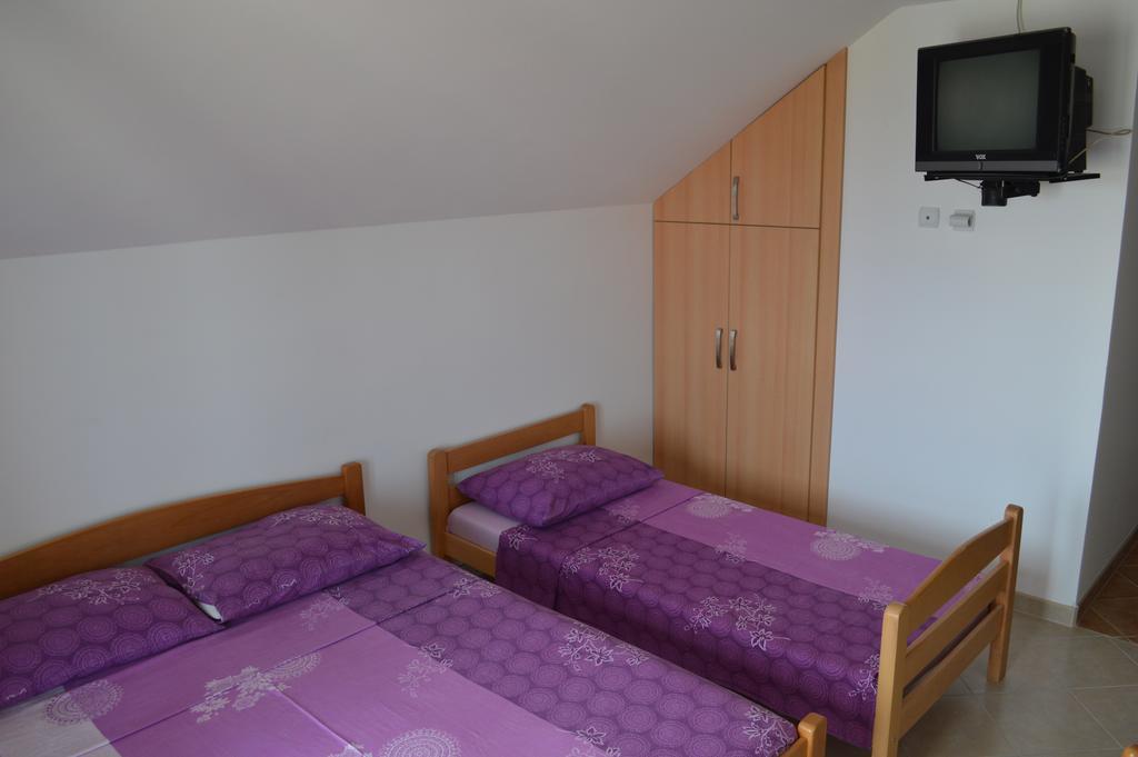 Guest House Ivana Tivat Exterior photo