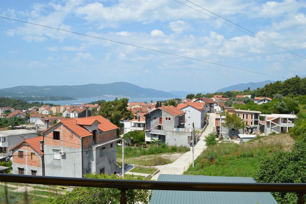 Guest House Ivana Tivat Exterior photo
