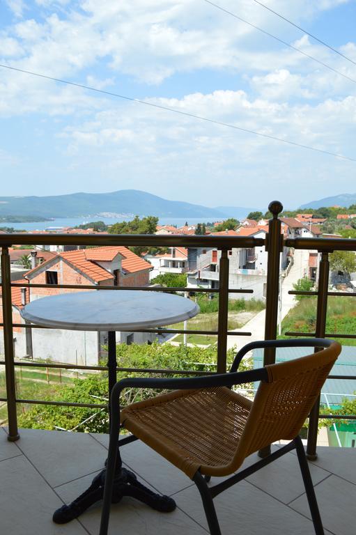 Guest House Ivana Tivat Exterior photo