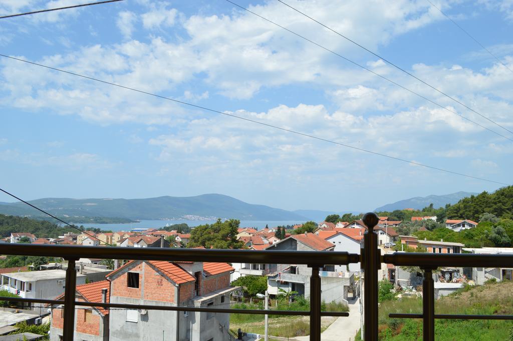 Guest House Ivana Tivat Exterior photo