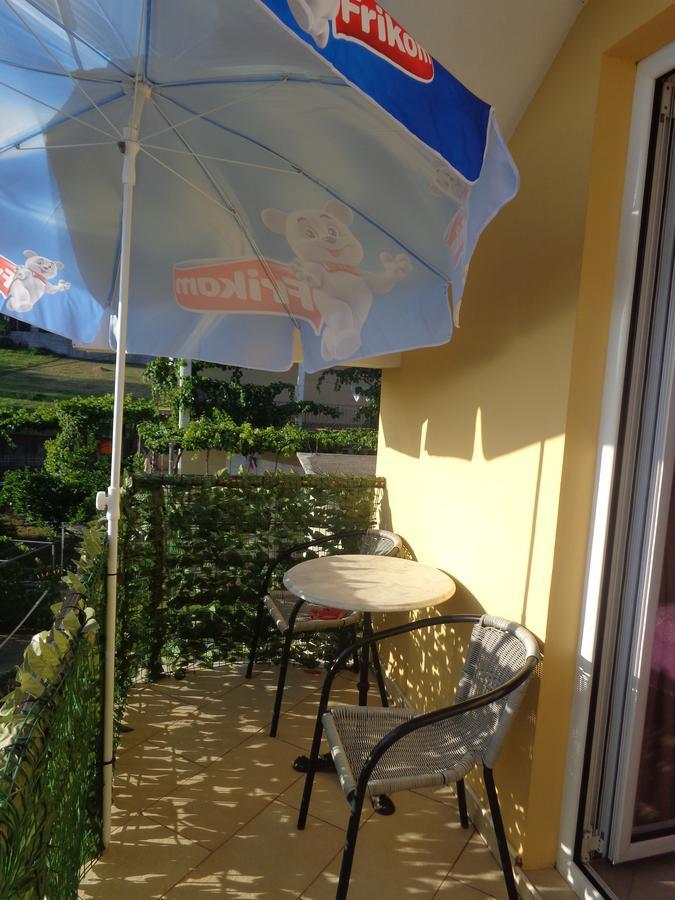 Guest House Ivana Tivat Exterior photo